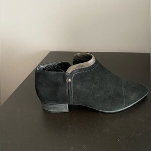 Vince Camuto Black Booties 7